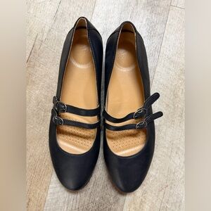Dansko black Leather Mary Jane